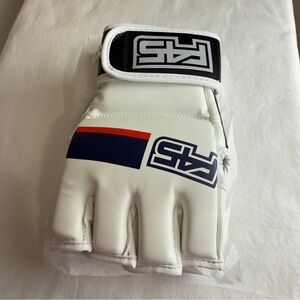 F45 MMA Boxing Gloves L New – Pro Training & Sparring Gear
